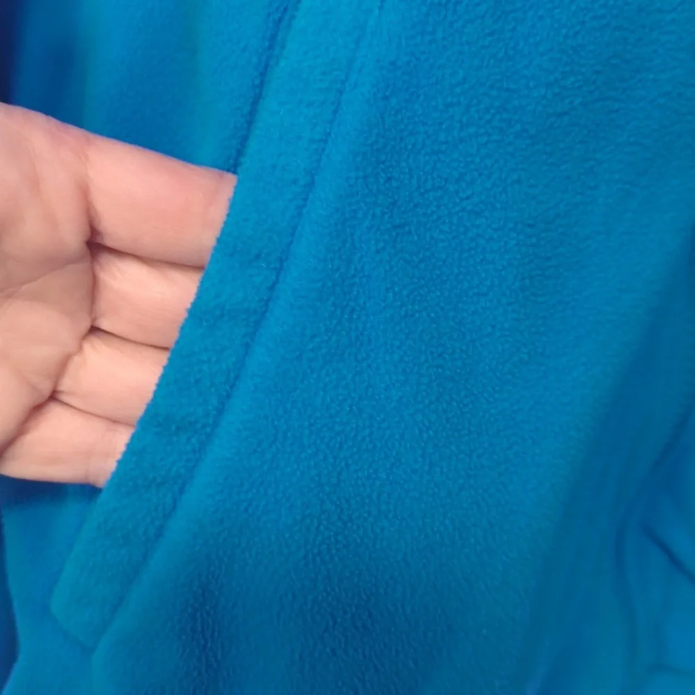 EUC Under Armour Blue Fleece Zip Up